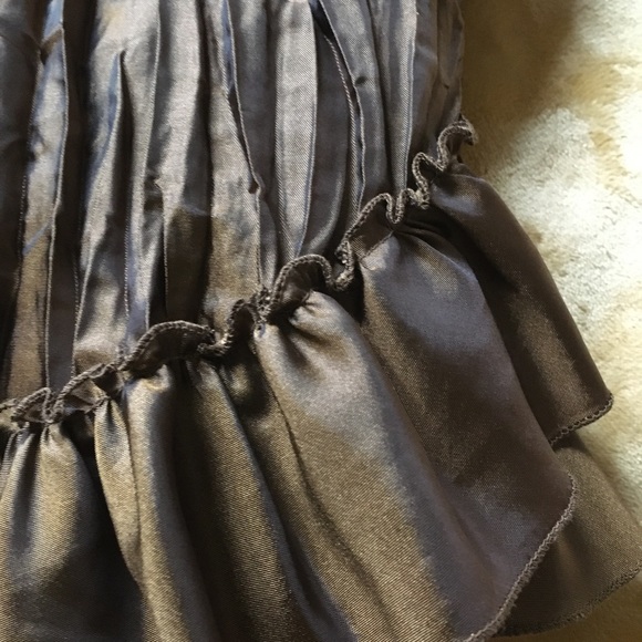 Romantic Ruffled Top - Picture 7 of 10